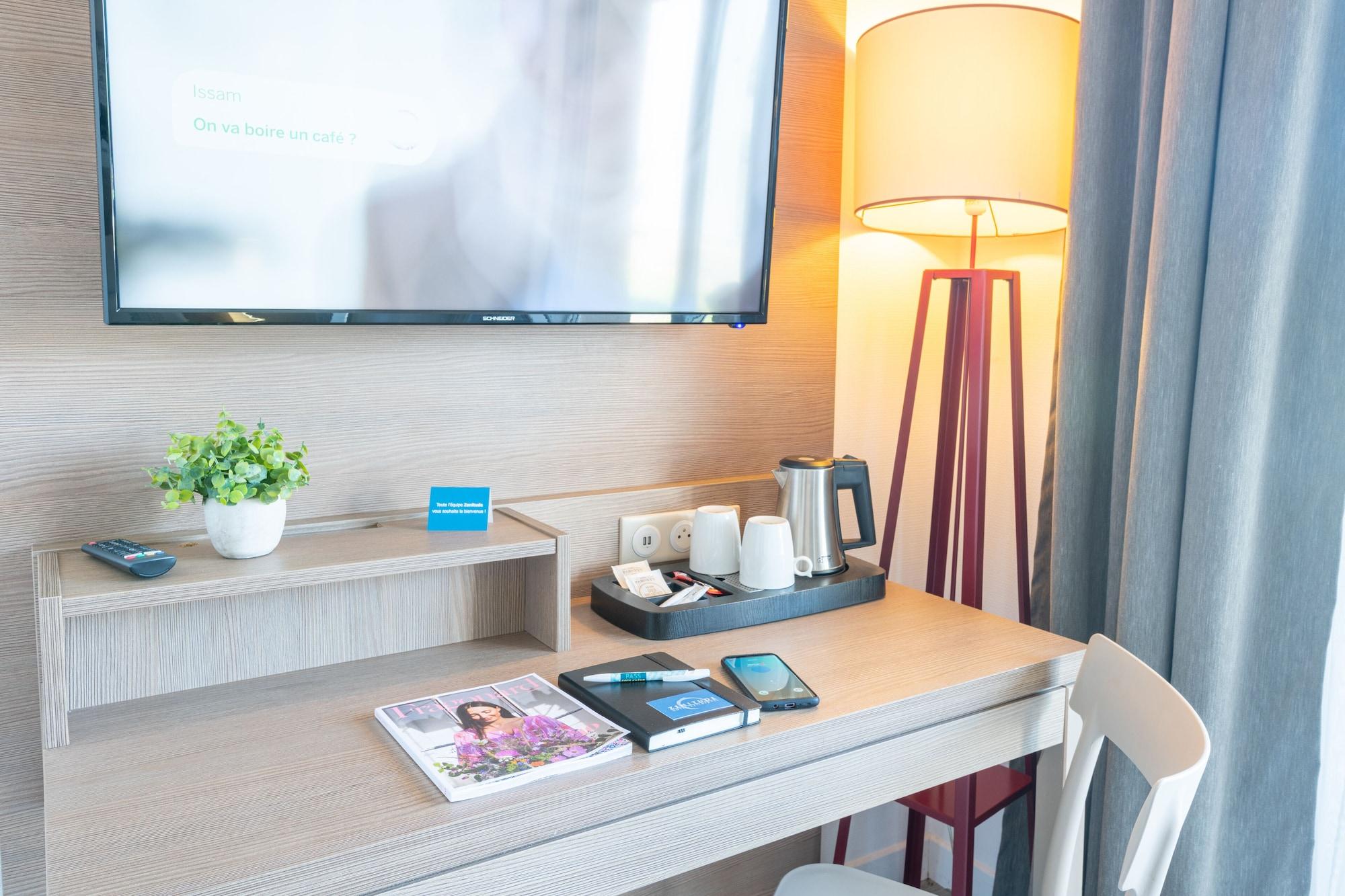 Comfort Aparthotel Cannes Mandelieu Bagian luar foto