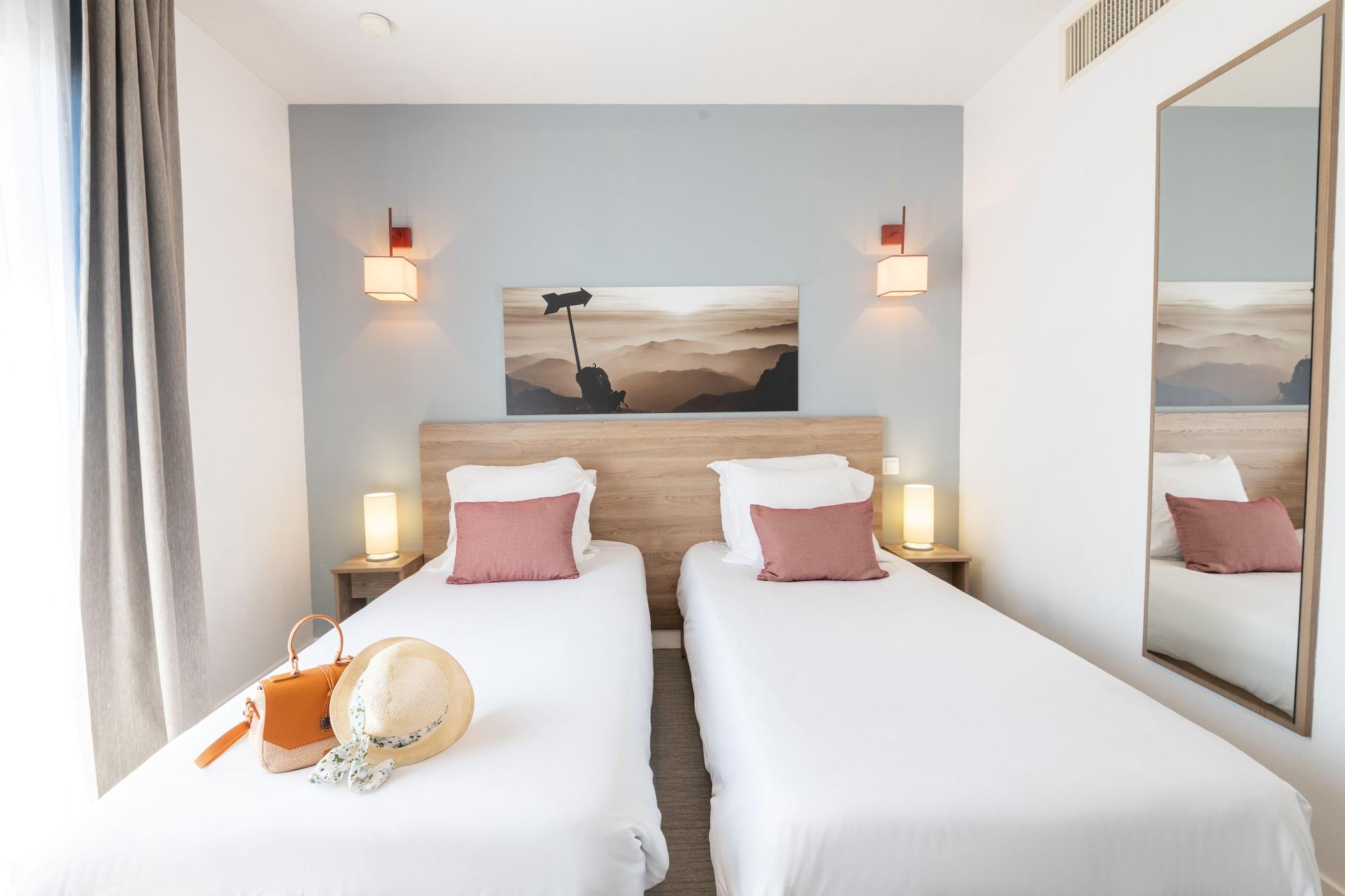 Zenitude Hotel-Residences Cannes Mandelieu Confort Bagian luar foto