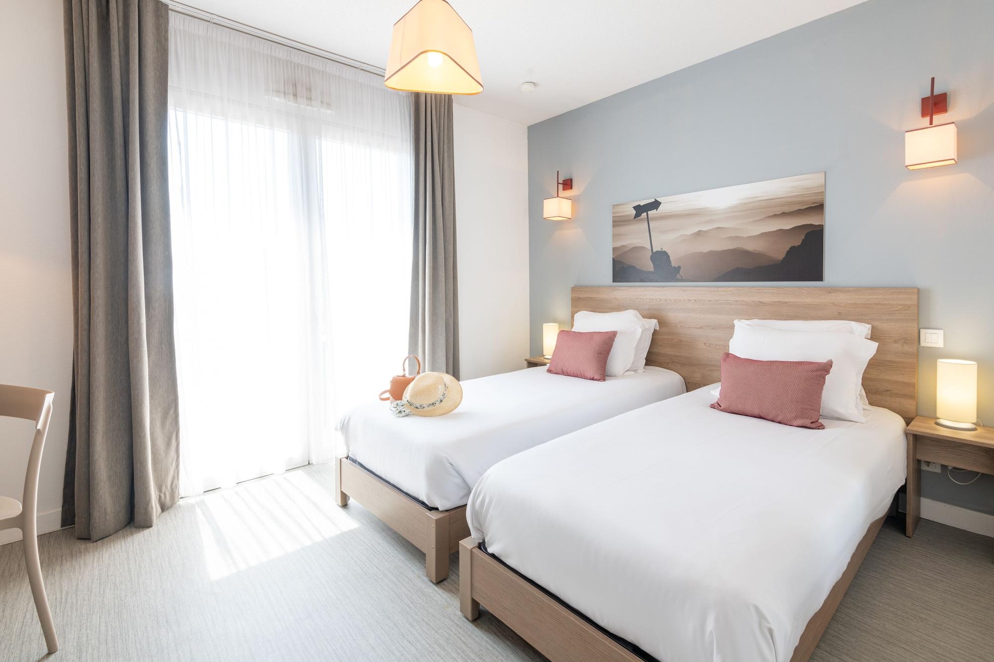 Comfort Aparthotel Cannes Mandelieu Bagian luar foto