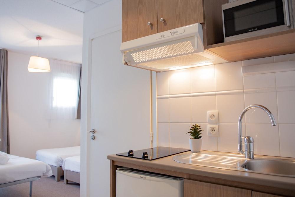 Comfort Aparthotel Cannes Mandelieu Bagian luar foto