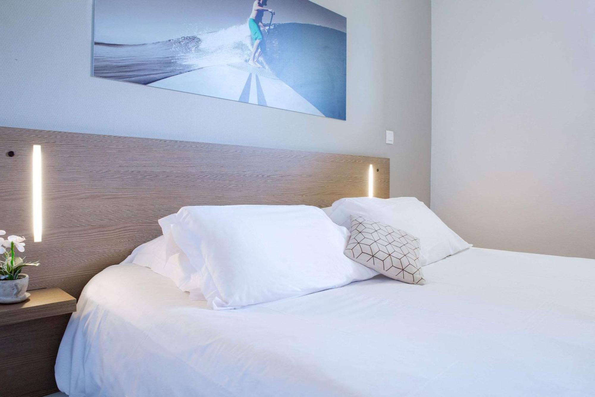 Zenitude Hotel-Residences Cannes Mandelieu Confort Bagian luar foto