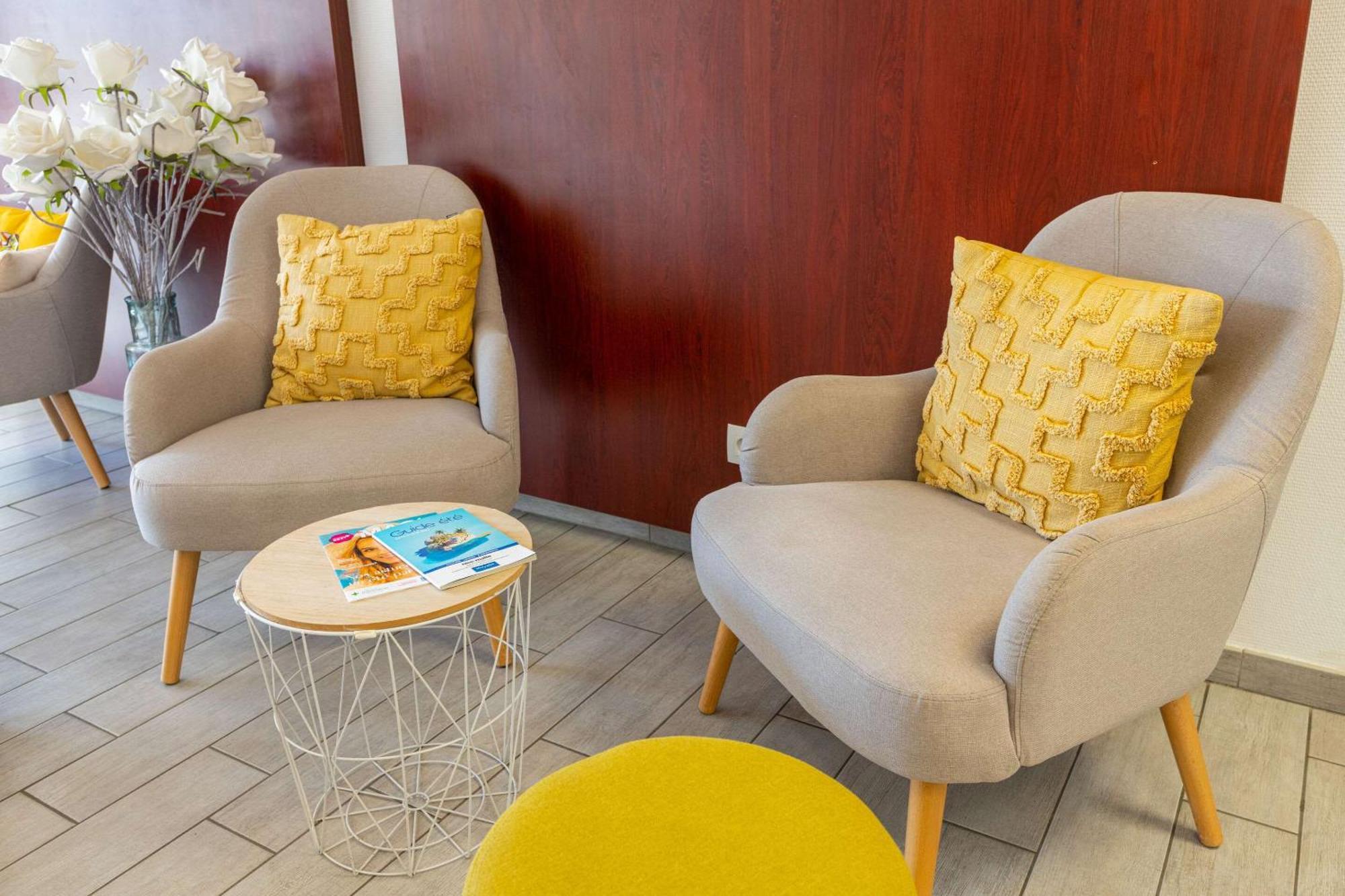 Comfort Aparthotel Cannes Mandelieu Bagian luar foto