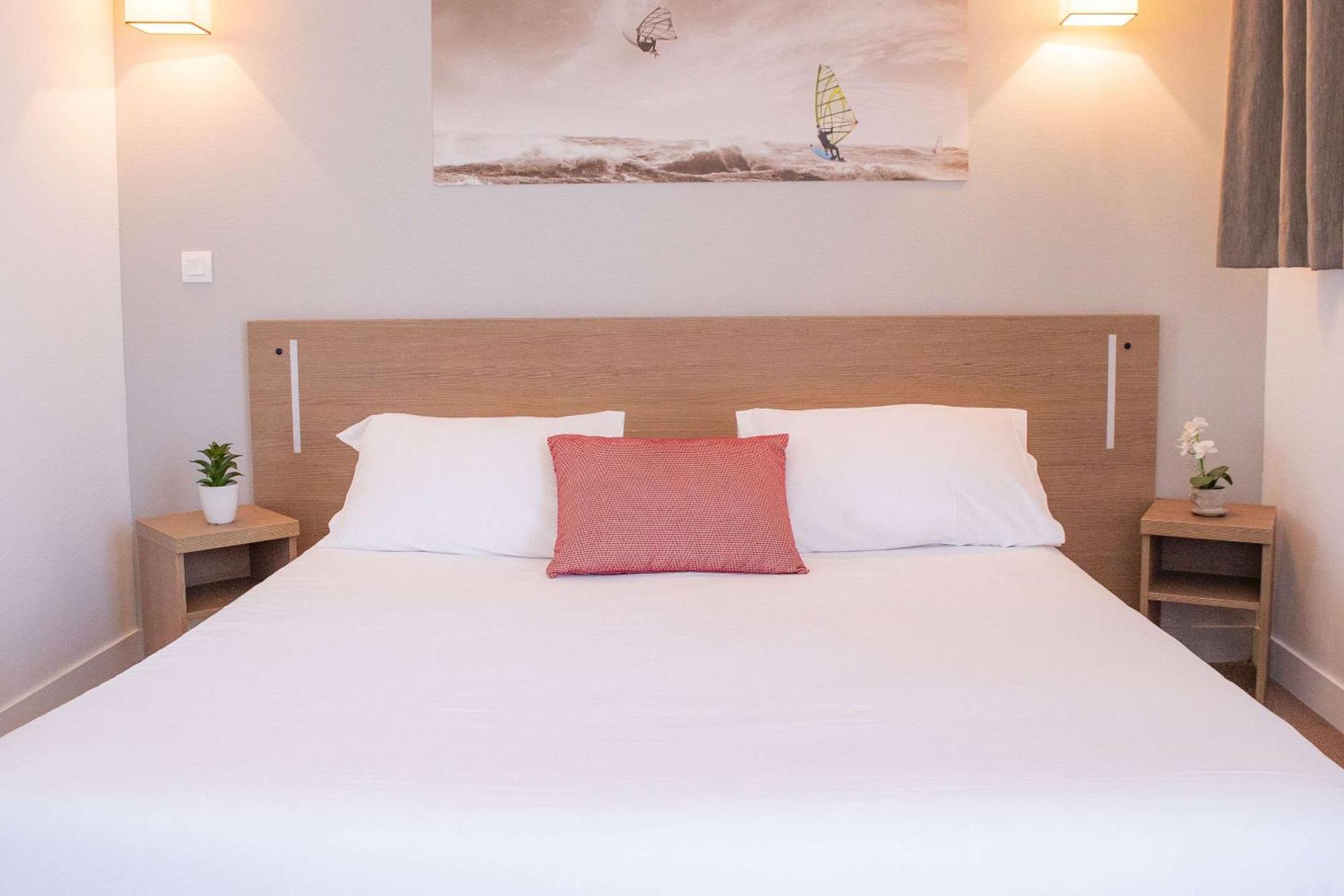 Comfort Aparthotel Cannes Mandelieu Bagian luar foto
